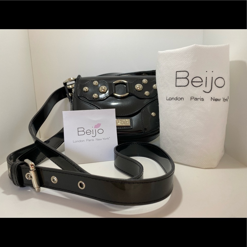 Beijo Black Crossbody